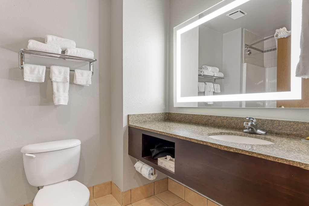 Best Western Plus Lake Worth Номер фото
