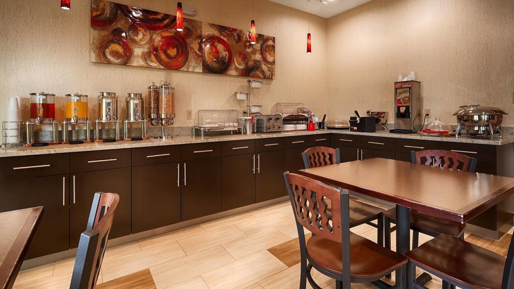 Best Western Plus Lake Worth Екстер'єр фото